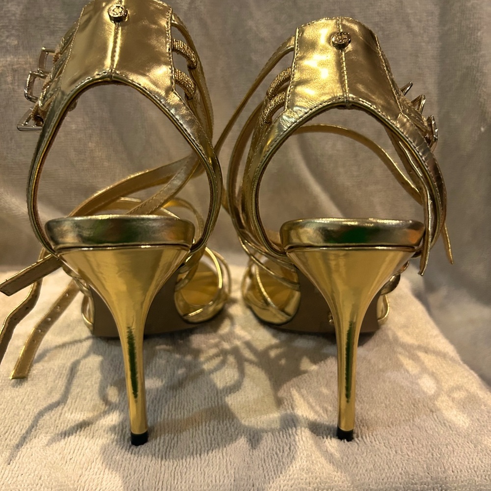 Juicy Couture Gold sandals. Barely worn.